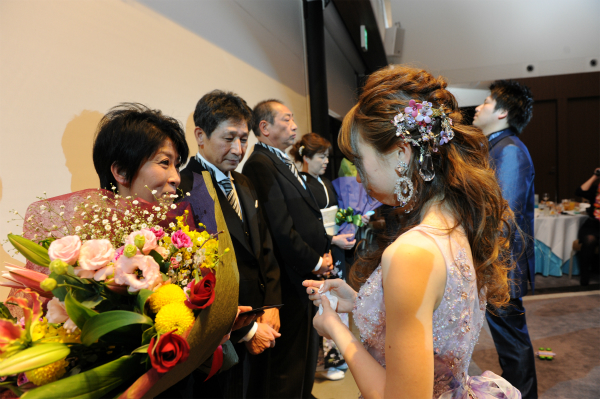 定番だからこそこだわりたい 贈呈用花束のデザイン紹介 スタッフブログ 新潟県柏崎市の結婚式場 ザ シャンカーラ
