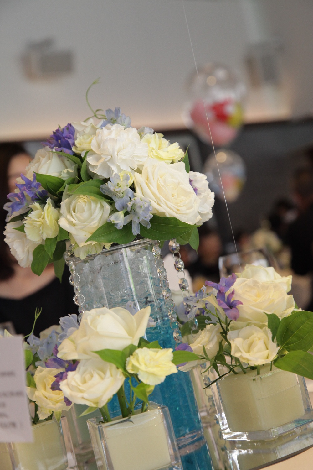 ポイントは３カラ 会場のテーブルクロスと装花ってどう決めるの スタッフブログ 新潟県柏崎市の結婚式場 ザ シャンカーラ